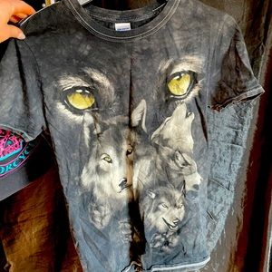 Wolf shirt